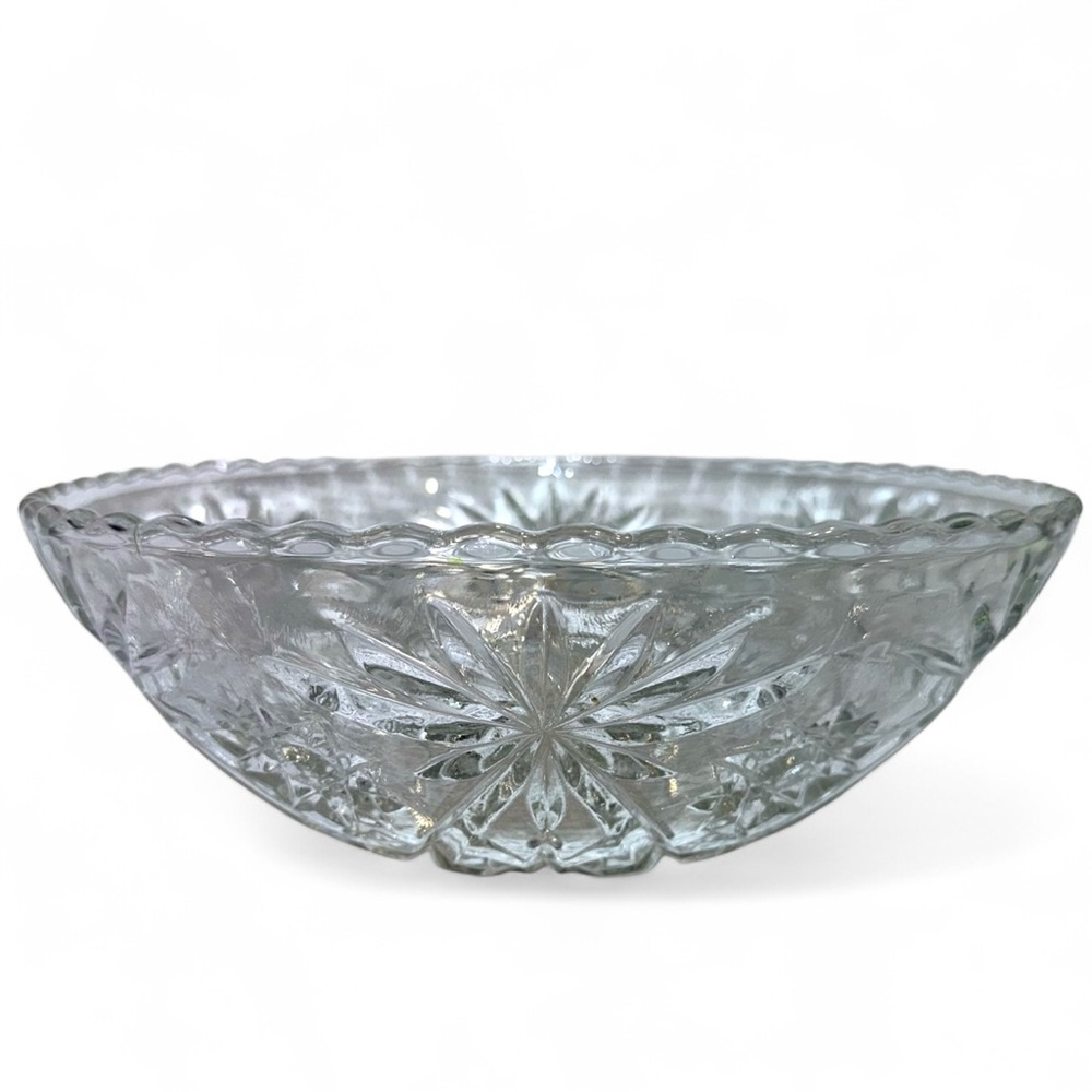 Vintage Anchor Hocking Clear Glass Bowl – Starburst & Daisy Pattern – 10.5” Wide - Picture 2 of 8